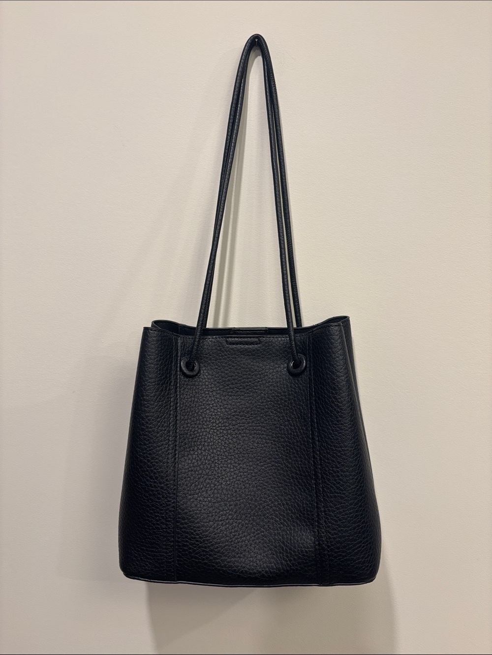 Everyday Antik Kraft Black Pebbled Tote